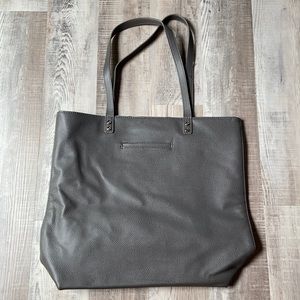 Lovely Gray Thirty One Tote with Polka Dot Lining